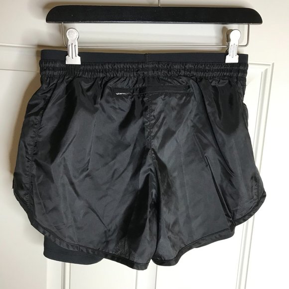 NWT Nike Women's Icon Clash Tempo Luxe Running Shorts DD7739-010 ~ Size XS - Picture 5 of 7